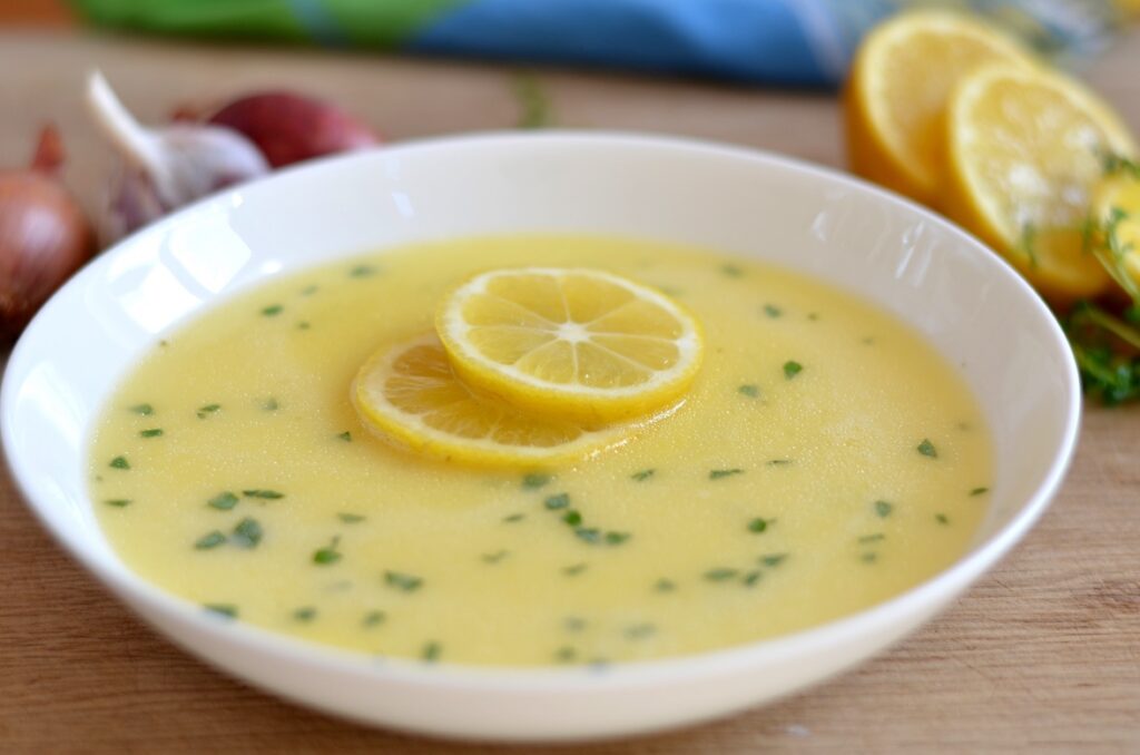 Zitronen-Hühnersuppe