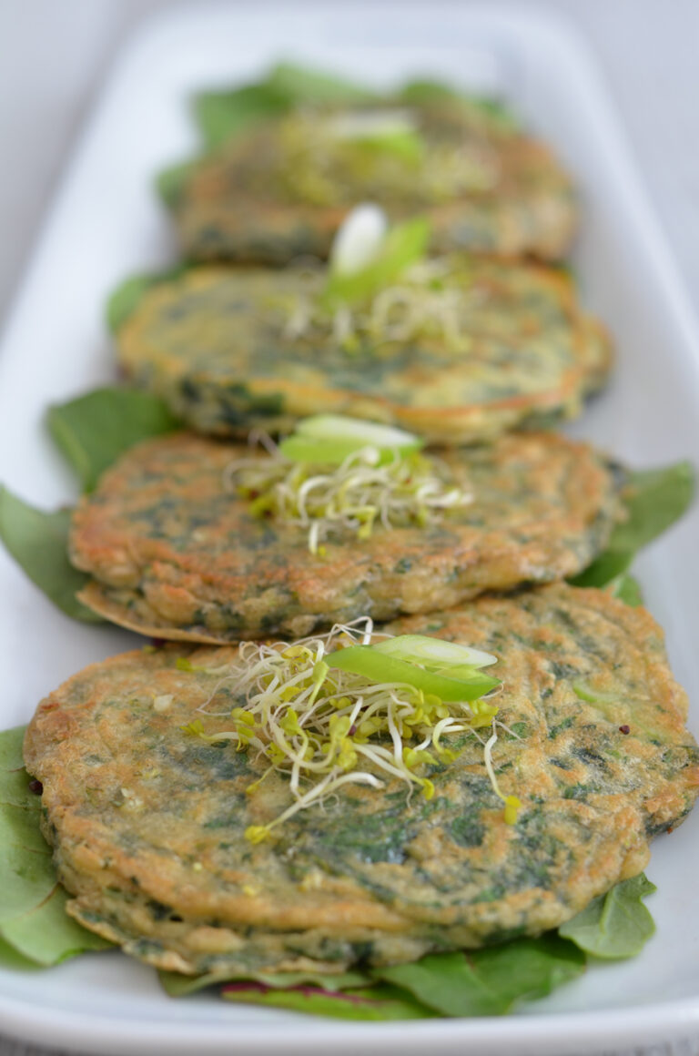 Grüne Pfannkuchen nach Ottolenghi
