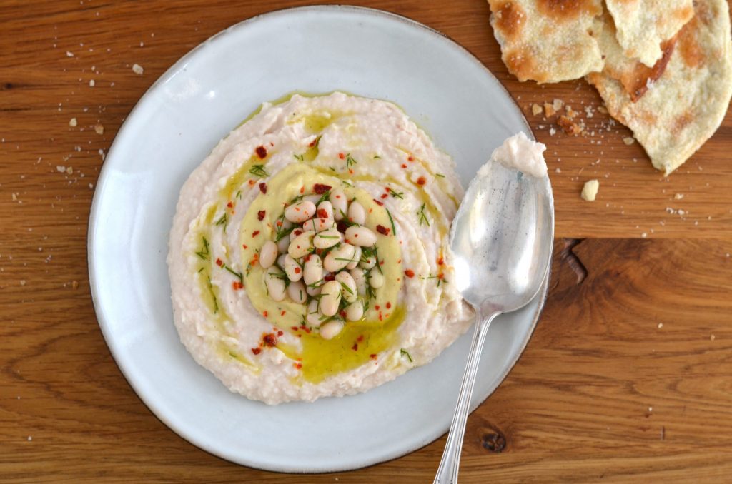 Rezept für Weiße-Bohnen-Püree mit Knoblauchcreme