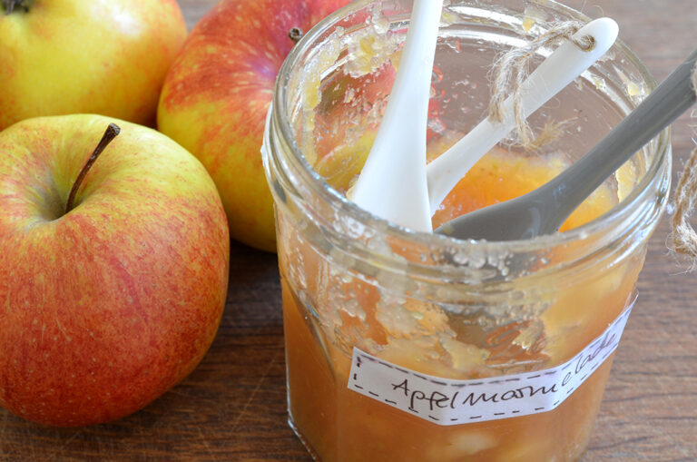 Apfelmarmelade mit Calvados verfeinert