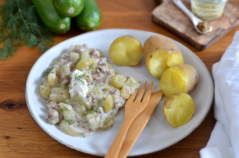 Schmorgurken mit Hackfleisch