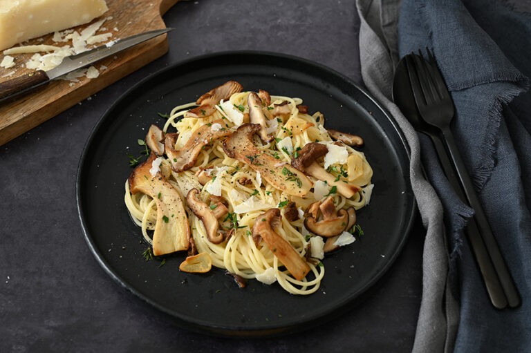 Pasta mit Steinpilzen